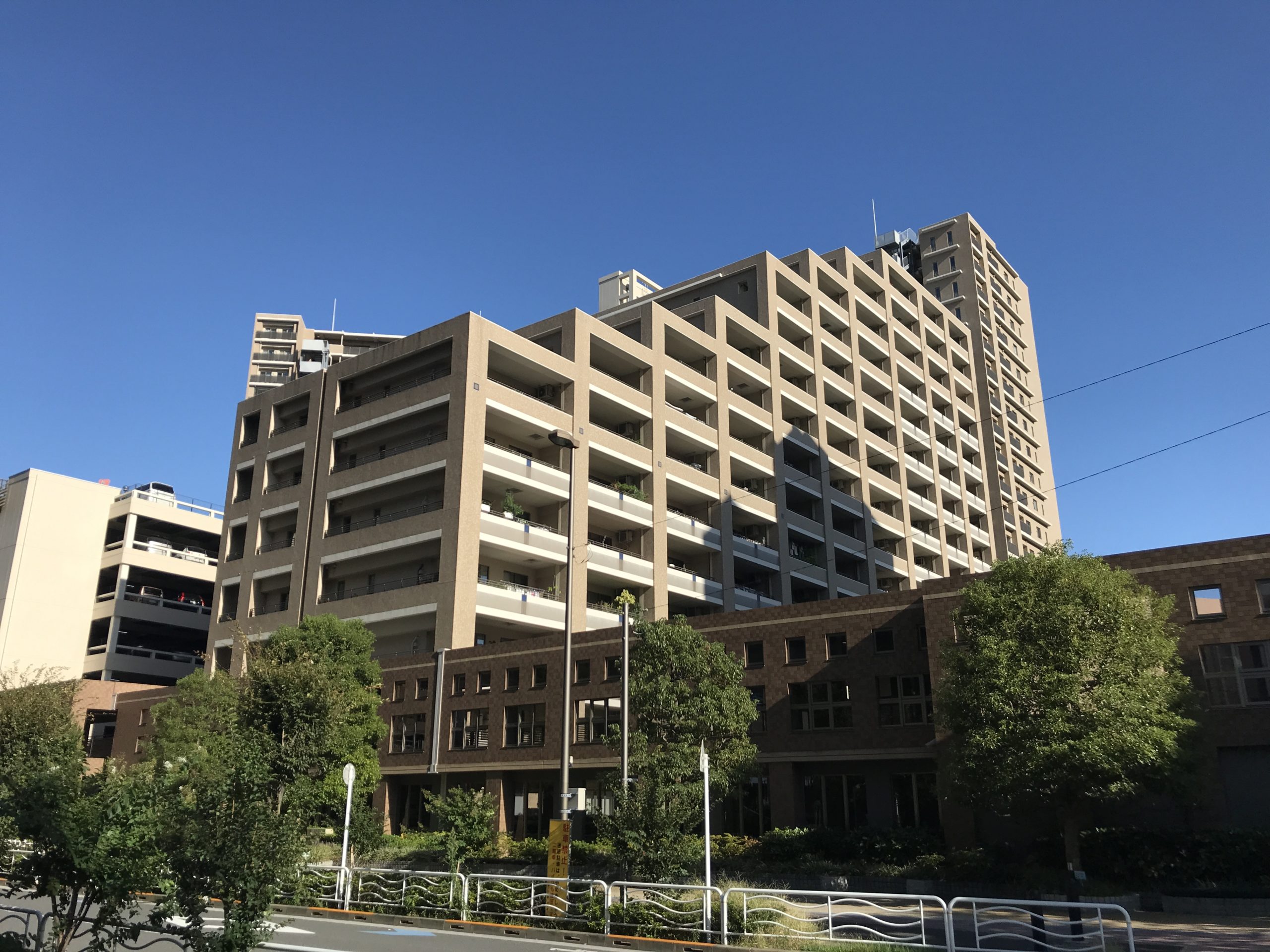 大規模と小規模マンション 日々快適に暮らすためにどちらを選ぶべきか
